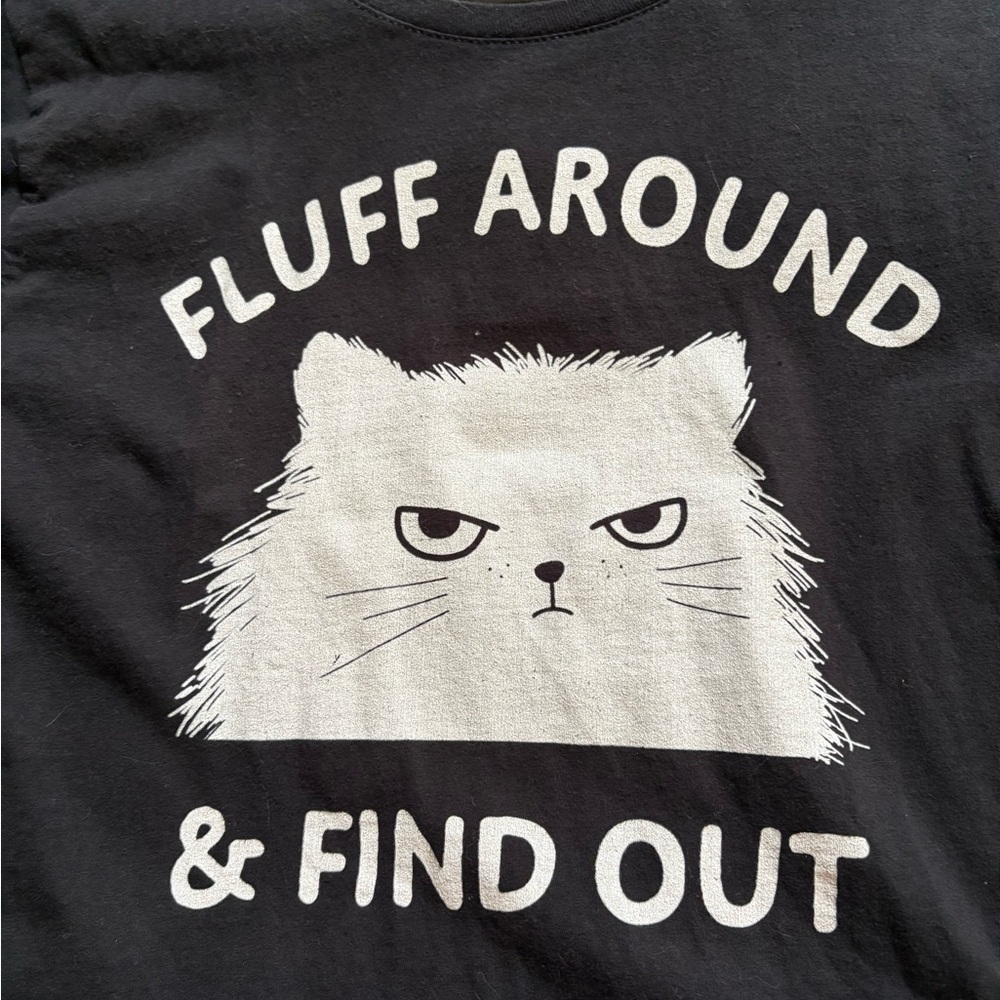 Gildan Black and White Fluffy Cat Face T-Shirt